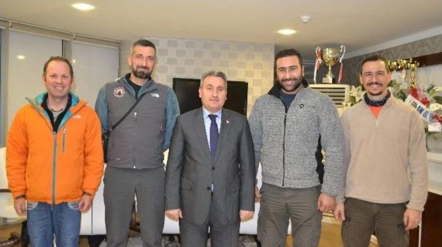 &Uuml;nl&uuml; Dağcılara Tam Destek