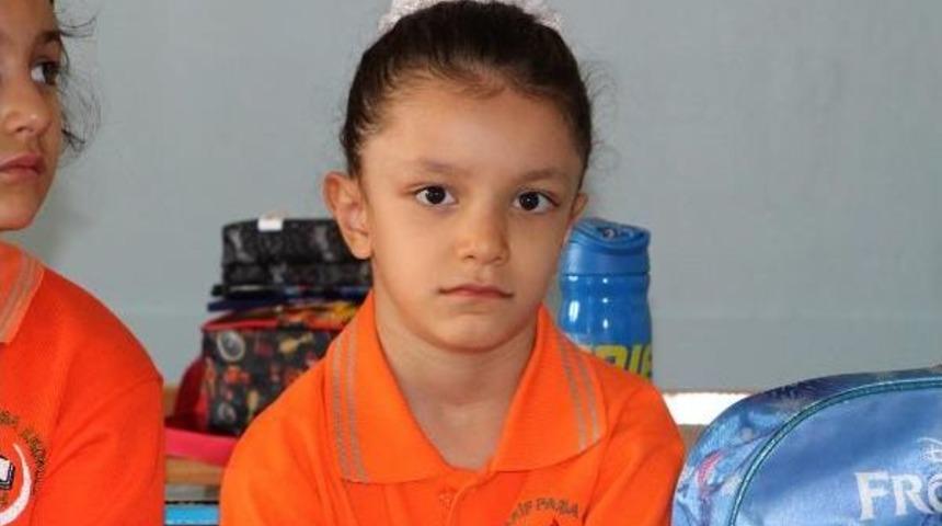 'mucize Bebek' Azra, Ilkokula Başladı