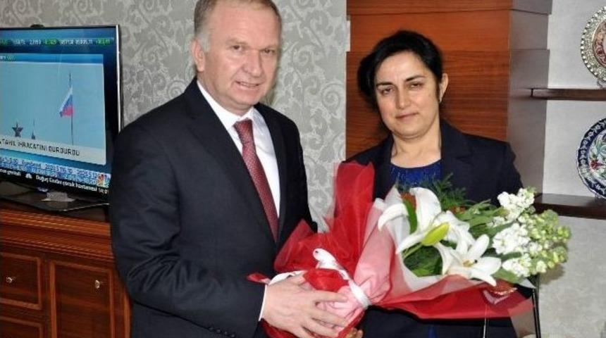 Mhp Kadın Kolları Y&ouml;neticilerinden Vali Ceylan&rsquo;a Ziyaret