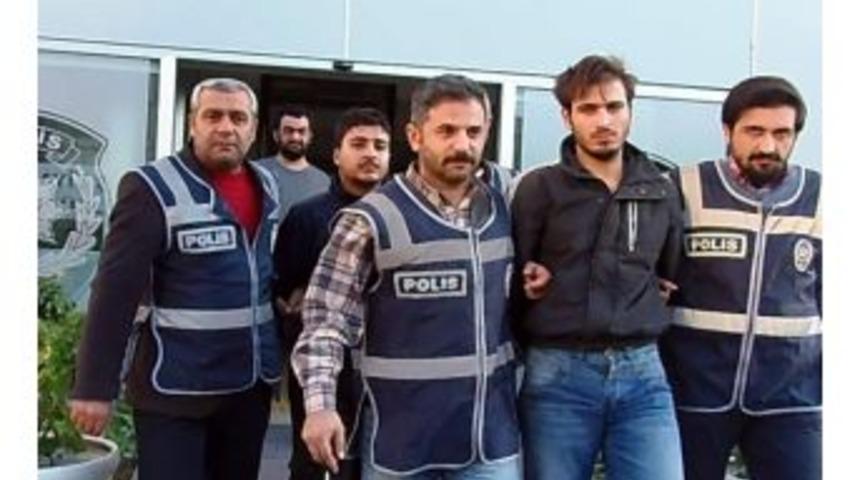 Antalya&rsquo;da &Ouml;ld&uuml;r&uuml;len Suriyelinin Katil Zanlıları Yakalandı