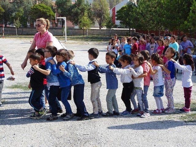 M&uuml;d&uuml;r İsmail Değirmenci: Okul Bizim İkinci Evimiz 1