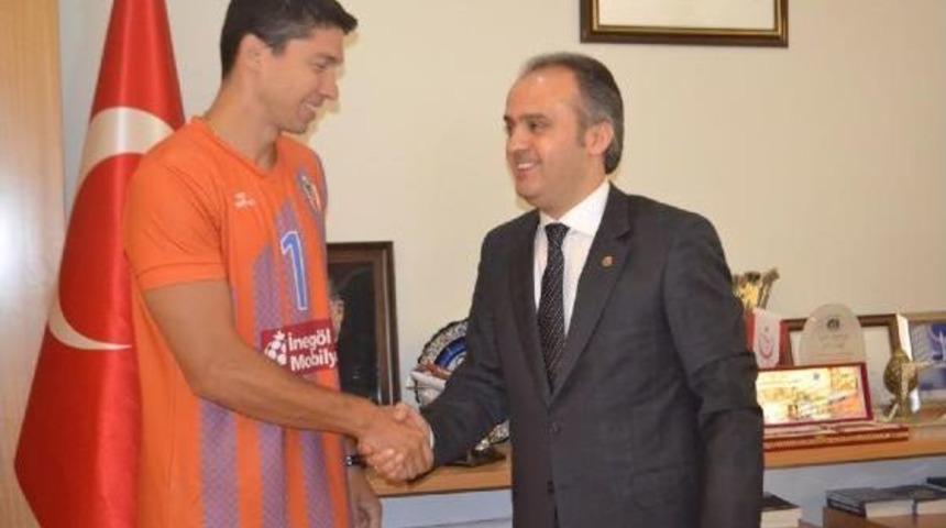 Brezilyalı Sma&ccedil;&ouml;r Nemer İneg&ouml;l Belediyespor'da