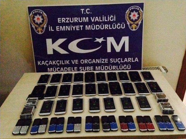 Erzurum’da Kaçak Cep Telefonu Ve Uyuşturucu Operasyonu