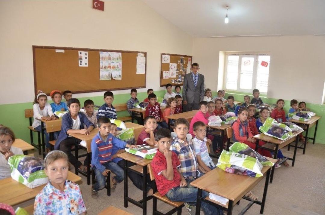 Necmettin &Ouml;ğretmenin &Ouml;ğrencileri Ders Başı Yaptı