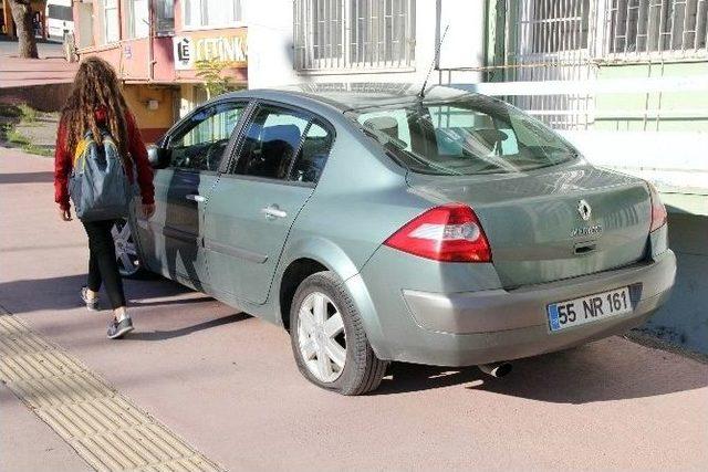 Samsun’da Park Halindeki 36 Aracın Lastikleri Kesildi