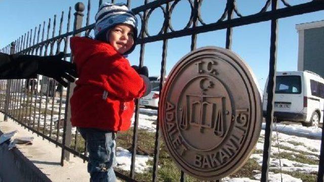 Kars'ta '14 Aralık Operasyonu' Protestosu