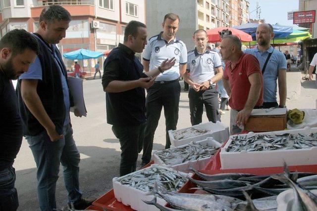 Giresun’da Balıkçı Tezgahları Denetlendi