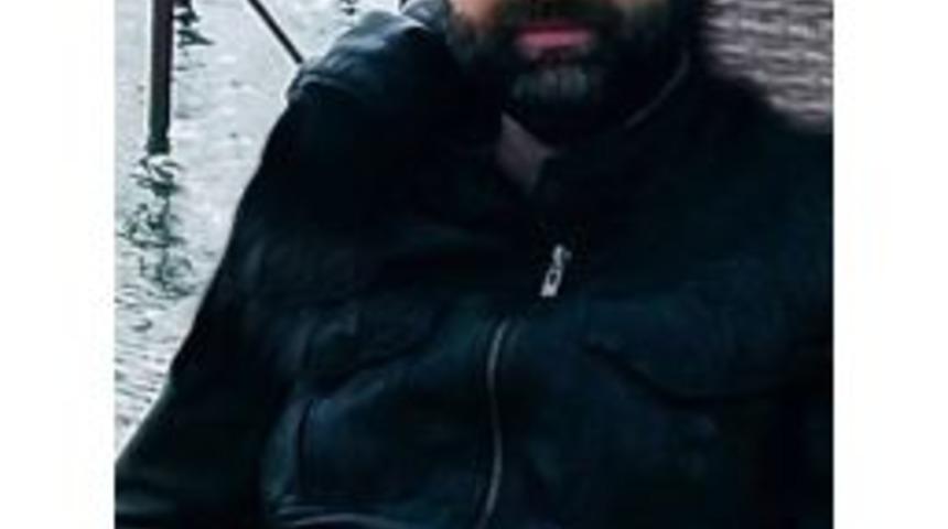 Doğduğu Evde Kendini Vurdu