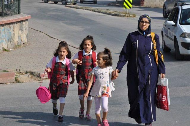 Polis Okulların Çevresinde Kuş Uçurtmuyor