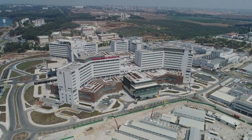 Adana Şehir Hastanesi Hasta Kabul&uuml;ne Başladı