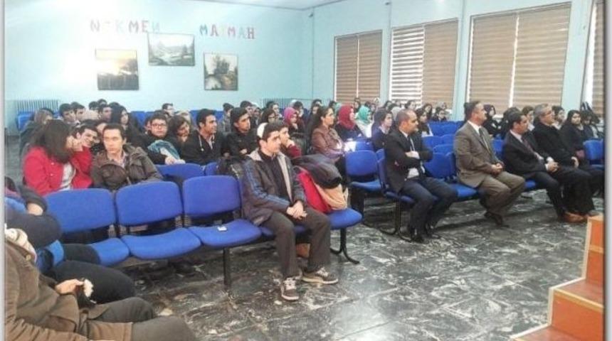 Genel Sekreter Bolat, &Ouml;ğrenciler İle Buluştu