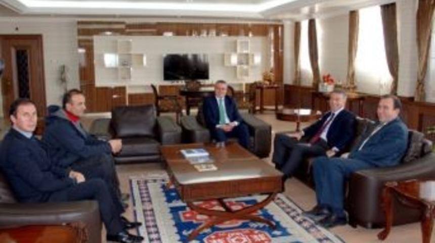 Ağaoğlu, Ardahan&rsquo;a Yapılacak Golf Sahasını İnceledi