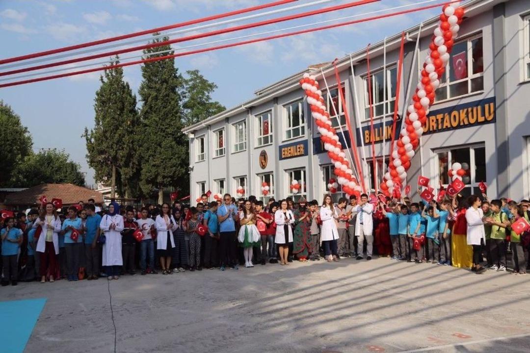 Lise &Ouml;ğretmeninden Vali İrfan Balkanlıoğlu&rsquo;na S&uuml;rpriz