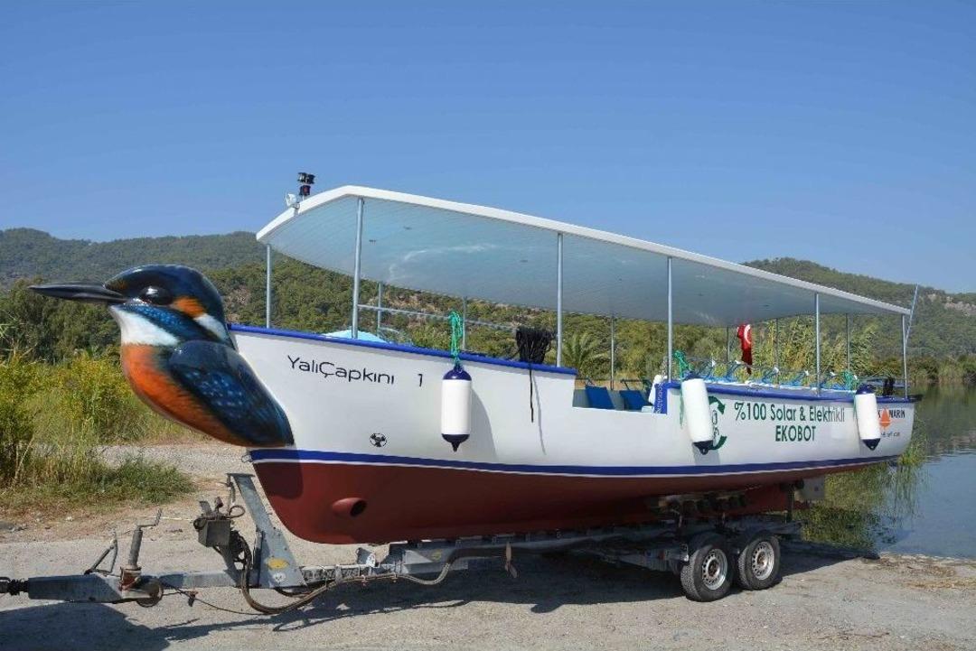 Doğa Dostu &ldquo;yalı &Ccedil;apkını&rdquo; Suya İndi