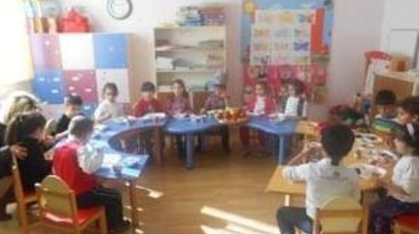 &Ouml;ğrenciler Yerli Malı Haftası Etkinliği D&uuml;zenledi