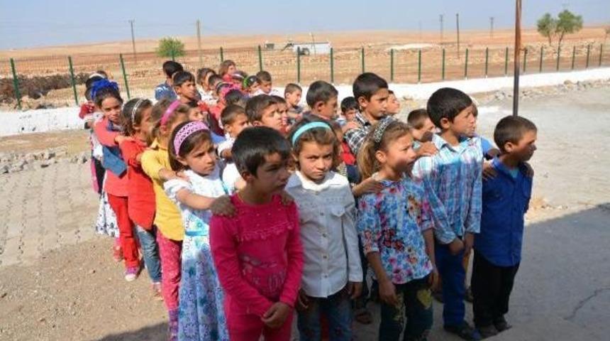 Pkk'nın Şehit Ettiği Necmettin Öğretmenin Okulunda Hüzünlü Ders Başı