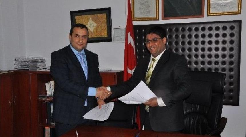 &lsquo;k&uuml;t&uuml;phanem Evim&rsquo; Projesi İmzalandı