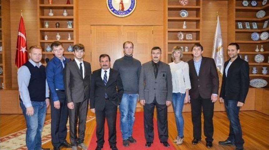 Rusya Devlet &Uuml;niversitesi&rsquo;nin Doktora &Ouml;ğrencileri K&uuml;tahya&rsquo;da