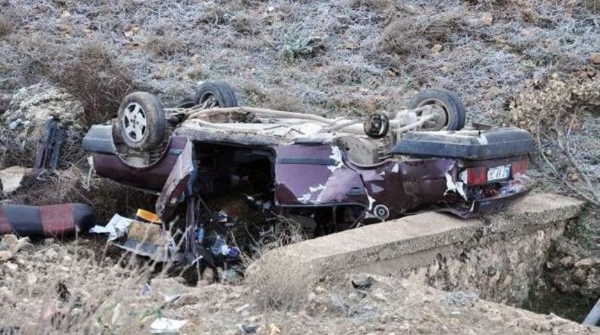 Otomobil Şarampole Yuvarlandı: 6 Yaralı