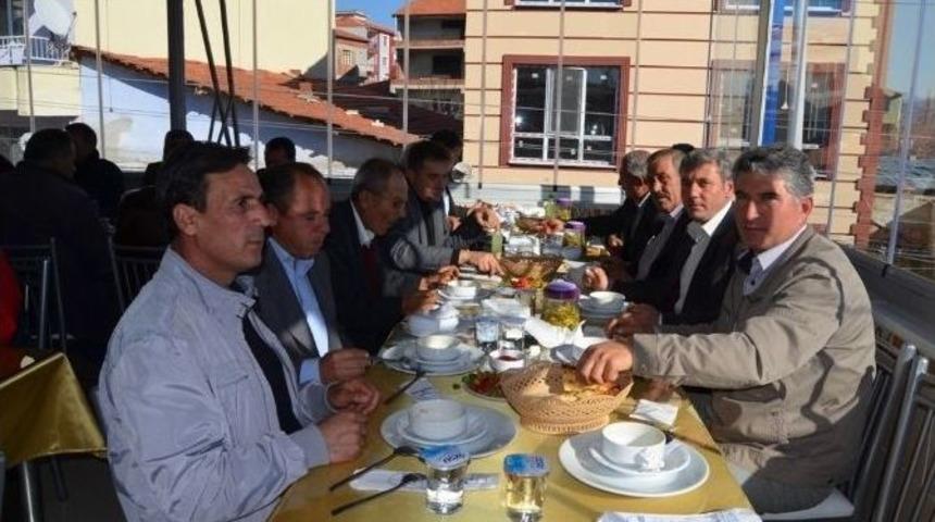 Chp Selendi Teşkilatı Muhtarla Buluştu