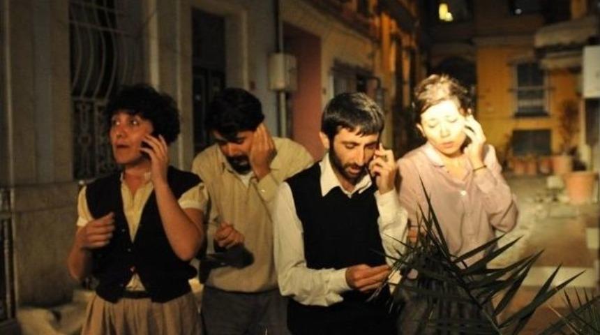 Emekliler, Tiyatroya Gitti