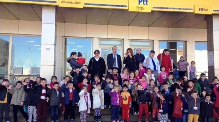 Minik &Ouml;ğrenciler Ailelerine Ptt&rsquo;den Yılbaşı Kartı Yolladı