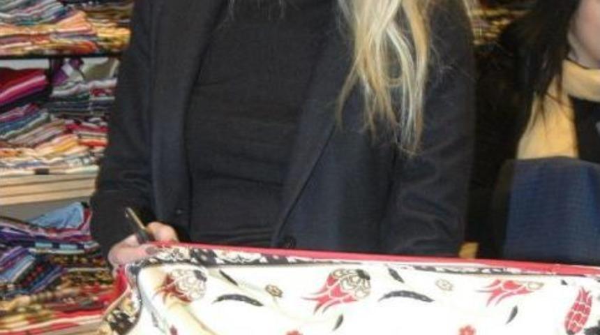 Gala &Ouml;ncesi Tarihi Handa Alışveriş