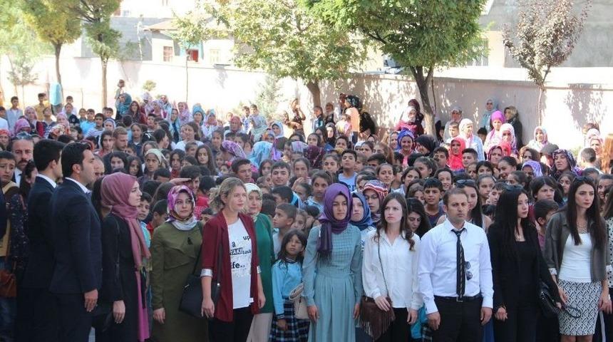 İpekyolu&rsquo;nda İlk Ders Zili &Ccedil;aldı