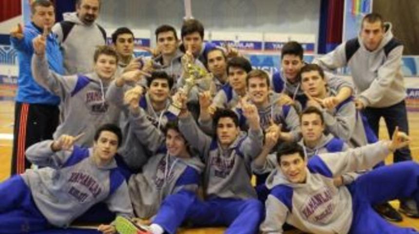 Onlar Basketbolda Da Yamanlar