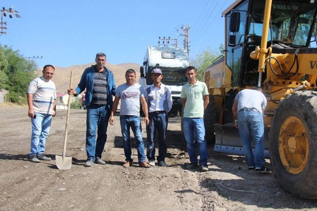 Vartolular İlk Kez Sıcak Asfaltla Tanıştı