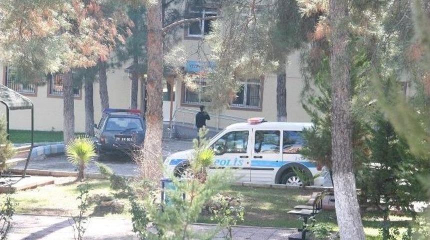 19 Yaşındaki &Uuml;niversite &Ouml;ğrencisi İntihar Etti