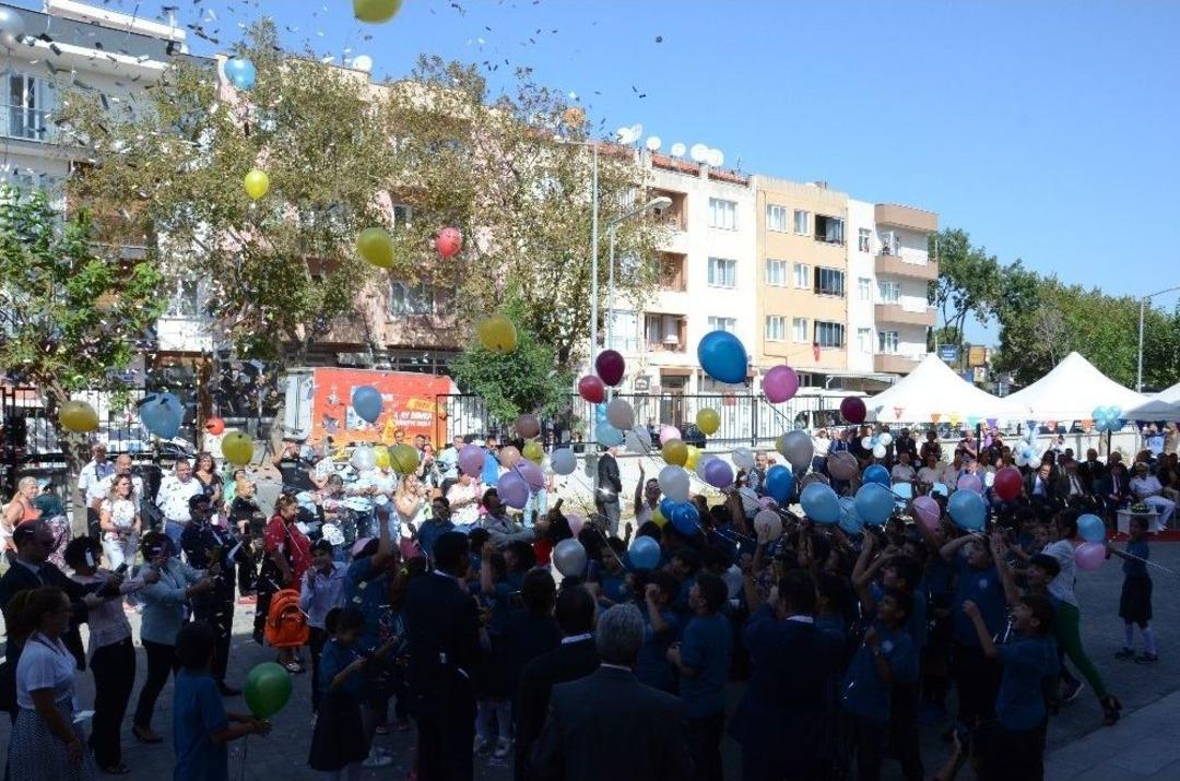 &Ccedil;anakkale&rsquo;de 74 Bin &Ouml;ğrenci Ders Başı Yaptı