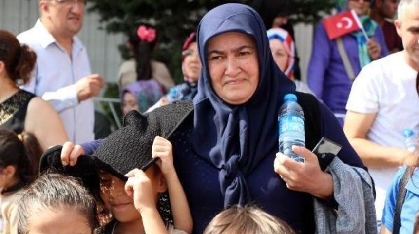 Bolu'da Öğrencileri Bunaltan Tören