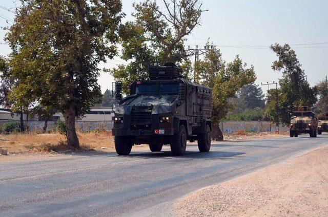 Hatay’ın Sınır Bölgelerine Askeri Sevkıyatlar Sürüyor