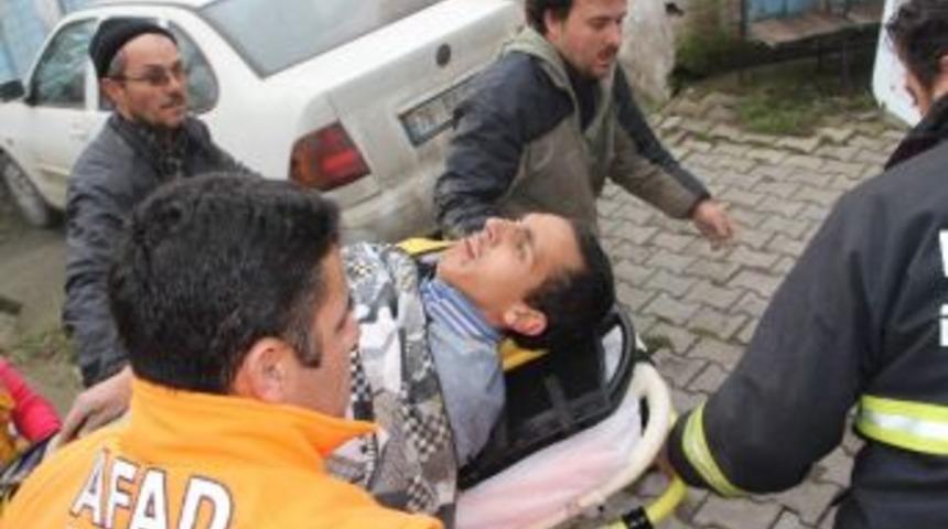 Kanalizasyon &Ccedil;alışması Yapan 2 İş&ccedil;i Toprak Altında Kaldı