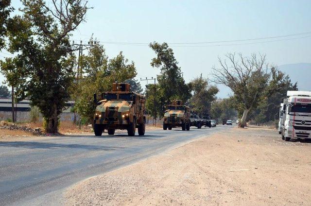 Hatay’ın Sınır Bölgelerine Askeri Sevkıyatlar Sürüyor