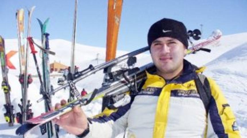 Yenileme &Ccedil;alışmaları Kayak Severleri Sevindirdi