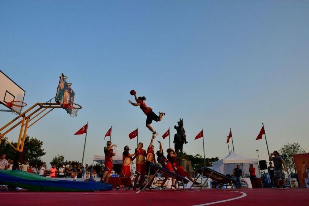 Pendikliler Basketbola Doydu