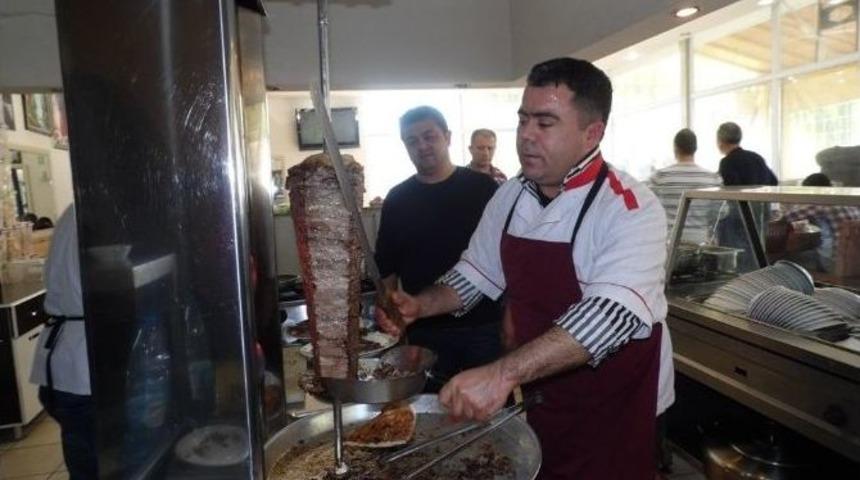 Esnafa Hijyen Eğitimi Devam Ediyor