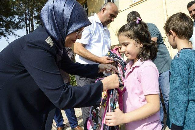 Meram Belediyesi’nden Eğitim Hediyesi