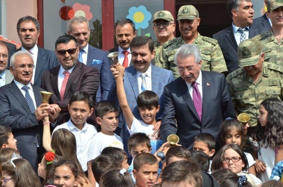 Erzincan Da 39 Bin &Ouml;ğrenci Ders Başı Yaptı