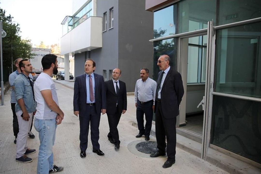 Vali Ali Hamza Pehlivan, Aile Toplum Sağlığı Merkezi İnşaatında İncelemelerde Bulundu