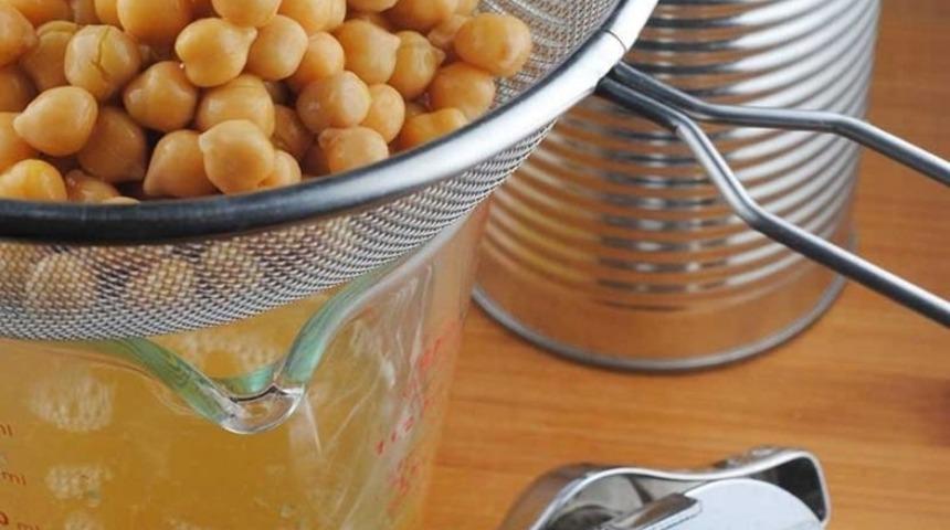 Aquafaba Nedir? Bakın Veganlar Yumurta Yerine Ne Kullanıyor!