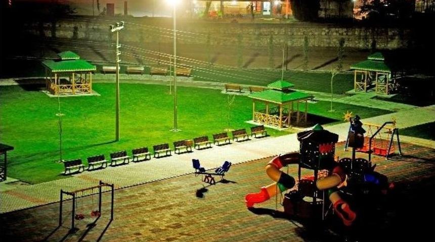 Karaman&rsquo;da Piri Reis Parkı Işıl Işıl Oldu