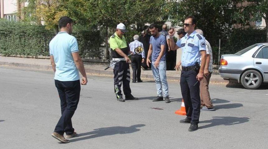 Okul Servisinin Çarptığı İlkokul Öğrencisi Öldü