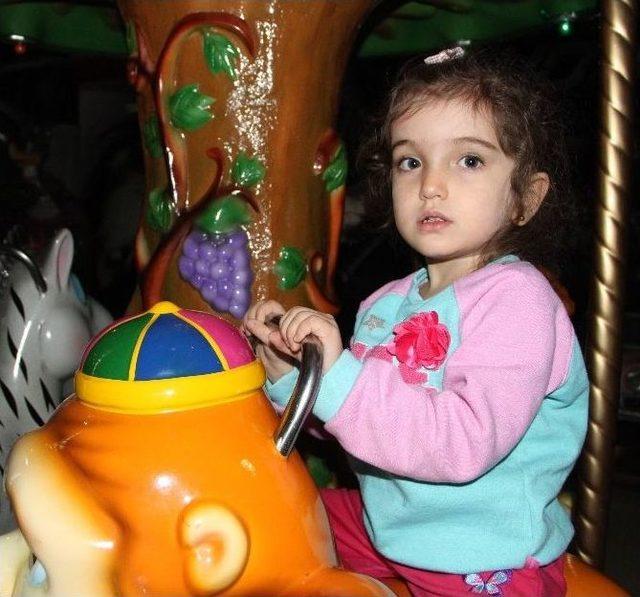 Vanlı Miniklerden Erken Yılbaşı Etkinliği 1