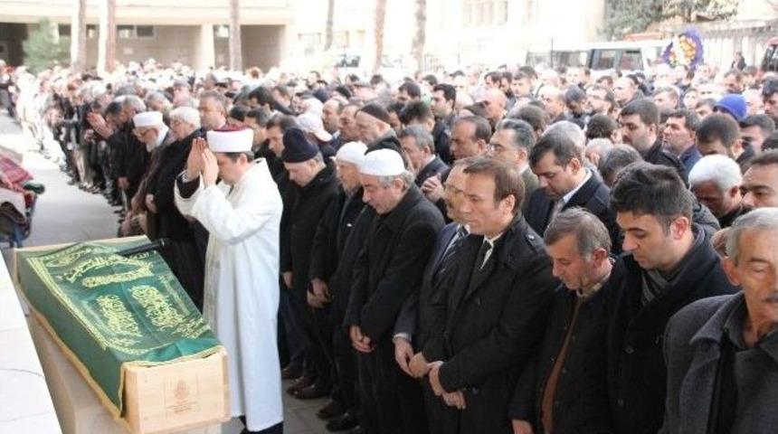 Eski Müftü Dualarla Defnedildi
