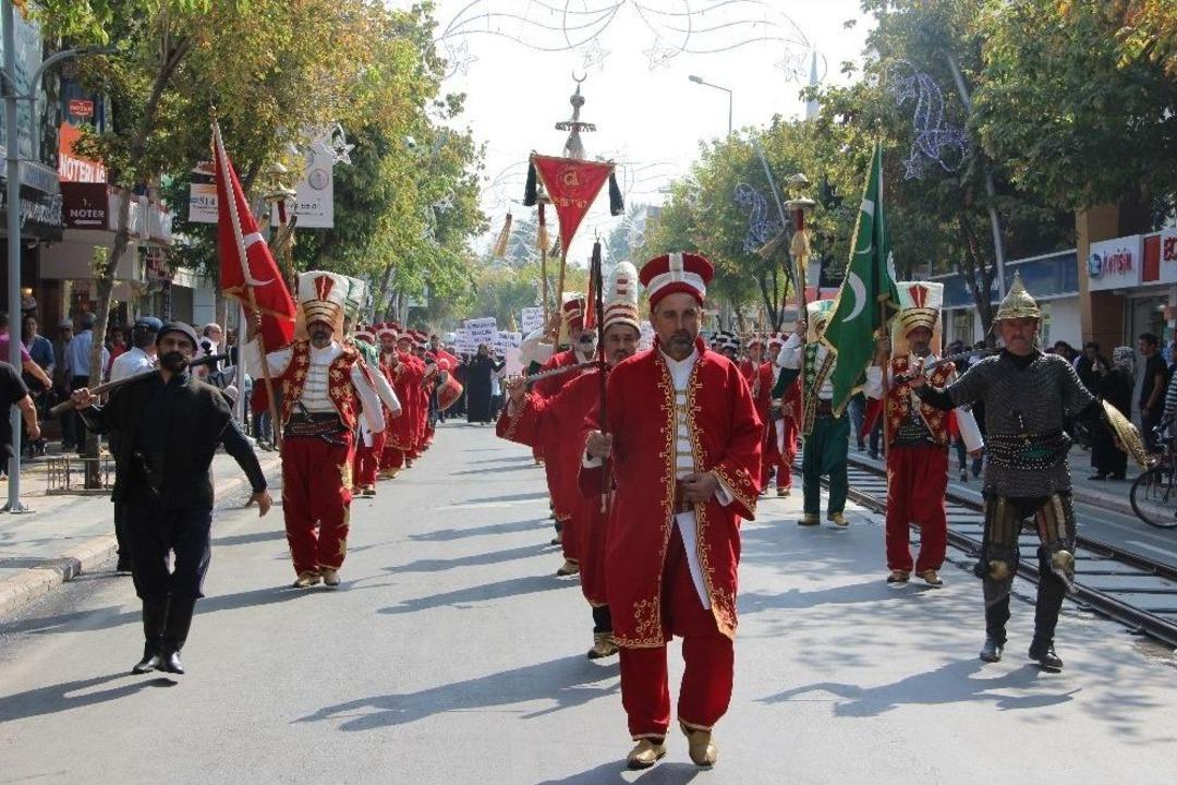 D&uuml;zce&rsquo;de Ahilik Haftası&rsquo;nda Mehterli Kutlama