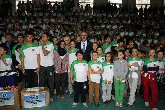 Harmancık Okul Sporları Şenliği Coşkulu Başladı