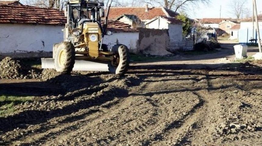200 Yıllık K&ouml;yde İlk Yol &Ccedil;alışması